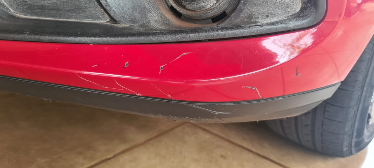 Carro destruido